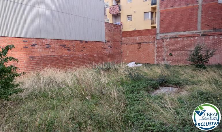 Foto b653f879-b0c6-4456-80d1-c5613093d6f4. Terreno residencial venta de terreno para construir un edificio . en Figueres
