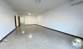 Piccolo appartamento  Carrer de sant morí. Amplio apartamento cerca de la playa y los comercios