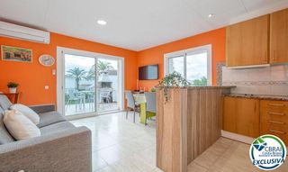 Piccolo appartamento in Carrer badia 62. Bahia apartamento con terraza y parking exterior en excelente ub