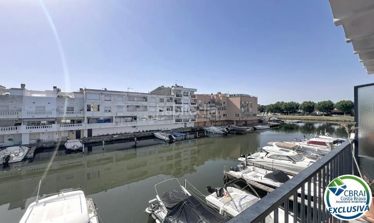 Foto 21da7f08-5fbd-43ac-a050-da91fe785bb0. Apartament amb aparcament a Alberes Empuriabrava