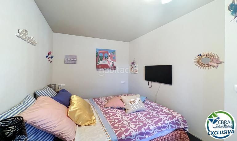 Foto c2a5a6d6-d03d-4790-984d-6f4be0aa5b5d. Apartament amb aparcament a Alberes Empuriabrava