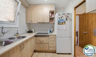 Apartment  Carrer de madrid. Apartamento en pleno centro, a 250 metros de la playa.