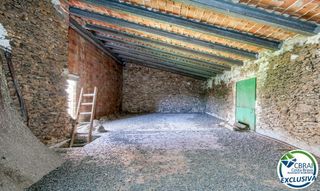 Bauernhof  Carrer nou. Autenticidad y potencial: casa de pueblo con "voltes catalanes"