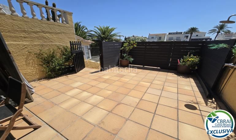 Foto 764a5bf6-edd2-46f8-8e1f-541d2ff787dc. Apartament amb aparcament a Salins - Cavall de Mar Empuriabrava