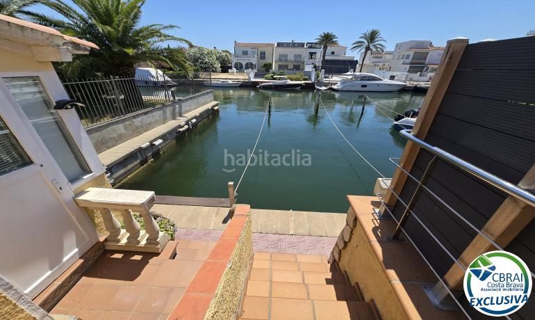 Foto 8f527a8e-1a73-4e61-a2db-ea6e8e0b36d2. Apartament amb aparcament a Salins - Cavall de Mar Empuriabrava