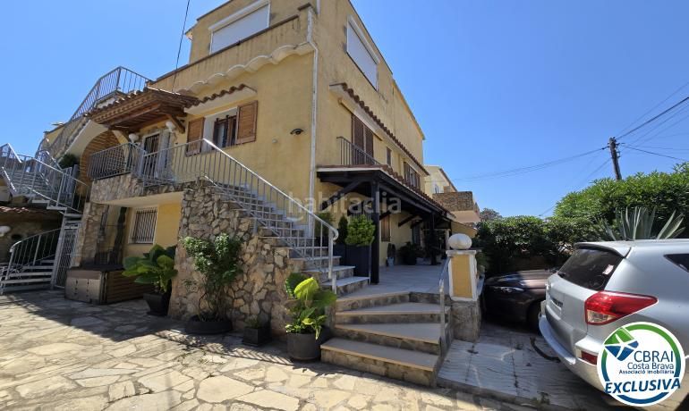 Foto e02b3fe3-b18f-4bcc-8584-2392f51ef890. Apartament amb aparcament a Salins - Cavall de Mar Empuriabrava