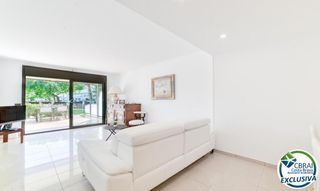 Apartamento  Passeig marítim. Apartamento en planta baja en primera línea de mar – zona salata