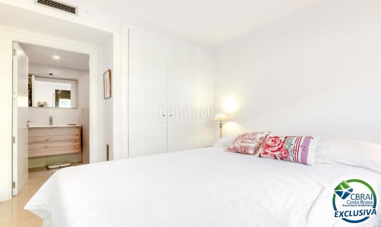 Foto 89f2e09c-b9cd-40e3-8340-ce8fb41b46d3. Apartament amb calefacció aparcament piscina a Salins - Cavall de Mar Empuriabrava