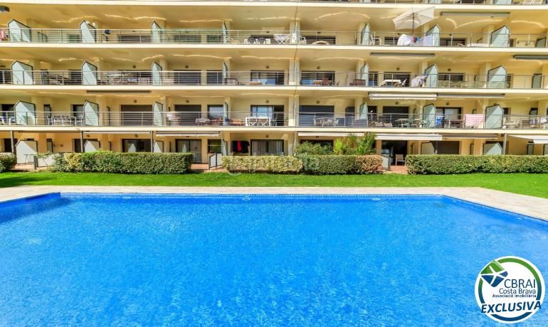 Foto cf2a3d23-674f-4dd9-aab1-4375911d87fe. Apartament amb calefacció aparcament piscina a Salins - Cavall de Mar Empuriabrava