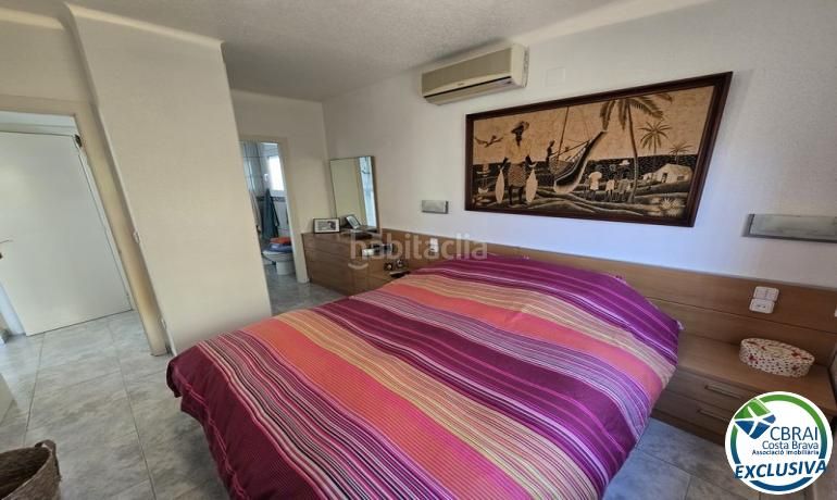 Foto ff269043-d958-4522-a7ab-a127a5c49509. Casa amb aparcament piscina a Peni Empuriabrava