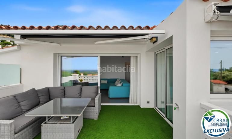 Foto ae9404ae-e9f0-43f5-8e25-02299c0da9c0. Casa amb calefacció aparcament piscina a Nord Roses