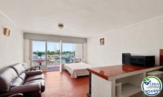 Studio  Carrer port grec. Port grec nautica gran estudio con cabina a reformar, con vistas