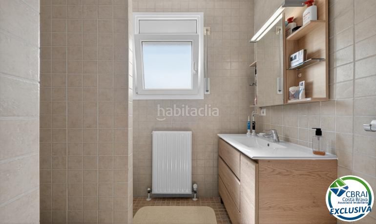 Foto 2ae7fc86-369f-430d-9485-3b6a651a8482. Casa amb calefacció aparcament piscina a Palau-saverdera