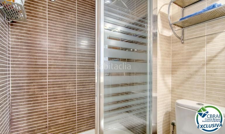 Foto 0ce8f274-3d8b-46f6-a832-4c7e4e70f1fc. Pis amb calefacció piscina a Santa Margarida Roses