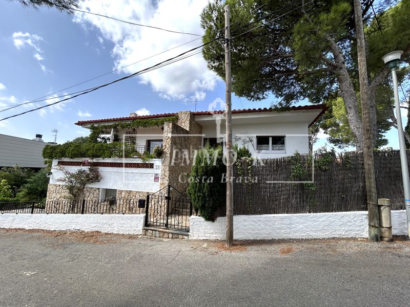 Foto 2d4562f4-757f-4e9e-9229-af9fc039e96f. Casa con camino riscaldamento parcheggio in Grifeu - Cap Ras - Els Estanys - Sant Genís Llançà
