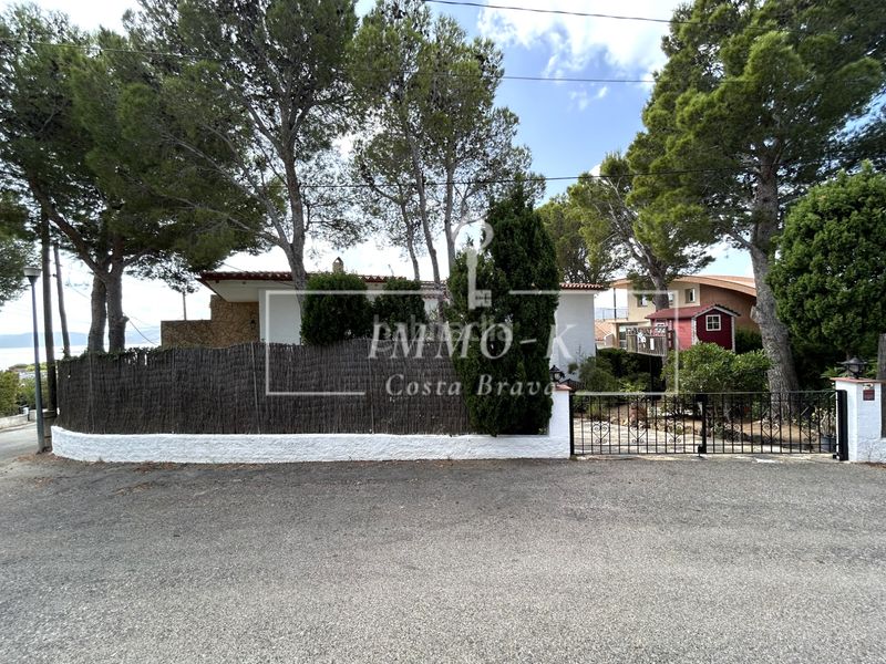 Foto a2beb0f3-a039-4799-a968-4edbfd89dfac. Casa con camino riscaldamento parcheggio in Grifeu - Cap Ras - Els Estanys - Sant Genís Llançà