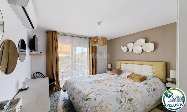 Foto 495fbab7-54ba-43e6-8699-ca399fe2d23e. Apartament a Moxó - Sant Mori Empuriabrava