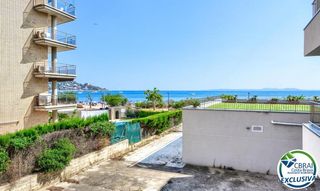 Apartament a Passeig Marítim