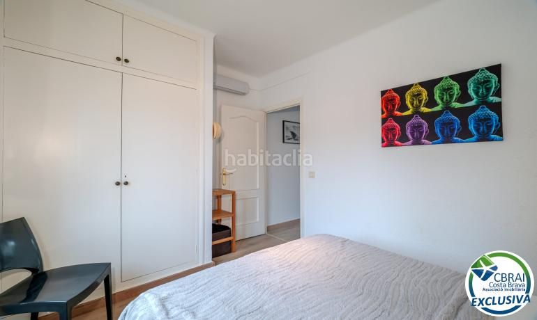 Foto cb893c05-70e0-4f38-abda-62b73c61c776. Casa adossada amb piscina a Segre - Ebre - Ter Empuriabrava