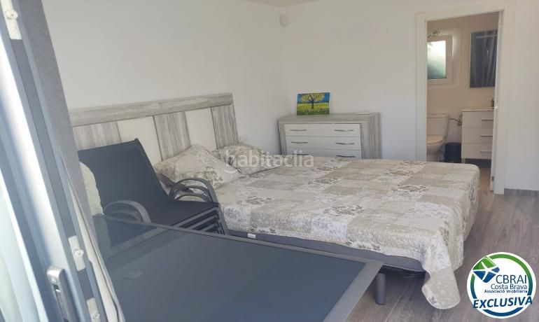 Foto 5b0afafb-8f5d-4827-949e-9efb2d074bcf. Casa amb aparcament piscina a Peni Empuriabrava