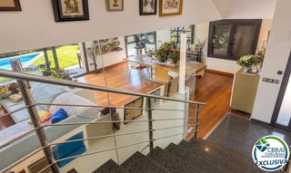Haus  Carrer del castanyer. Casa unifamiliar en las garrigues, roses