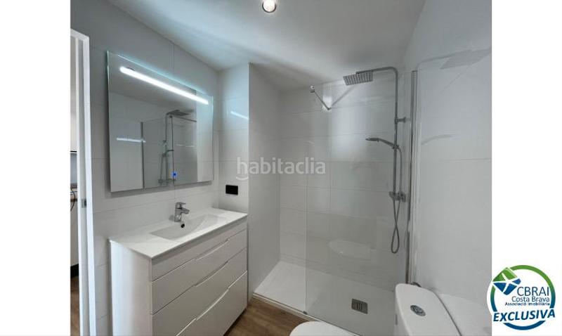 Foto 3f7656e8-d2fc-419b-985d-7aa7541cb6fe. Apartamento piso completamente reformado de 47 m2 en venta en el centro . en Empuriabrava