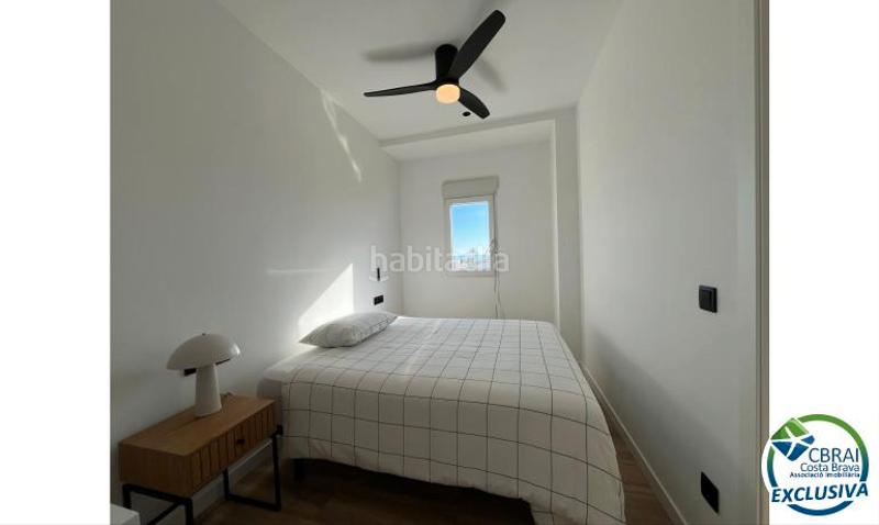 Foto b5aa34ab-05a7-483b-914c-2a0c58101e65. Apartamento piso completamente reformado de 47 m2 en venta en el centro . en Empuriabrava
