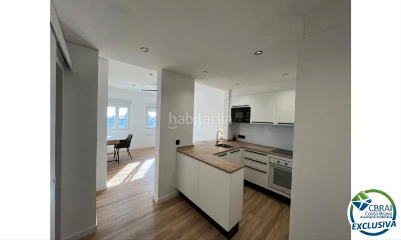 Foto c9f72a75-9e89-49a5-848a-010a0e6e84a8. Apartamento piso completamente reformado de 47 m2 en venta en el centro . en Empuriabrava
