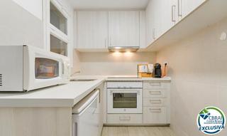 Appartement  Avinguda de rhode. ¡a tan solo 30m de la playa y con licencia turística!