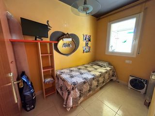 Apartament a La Vila. Apartamento en el centro del pueblo de llançà con ascensor y tre
