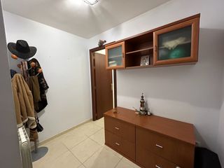 Apartment in La Vila. Apartamento en el centro del pueblo de llançà con ascensor y tre
