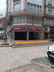 Location Parking voiture à Calle calle de josé luis pérez cepeda 13. Plazas de garaje en alquiler