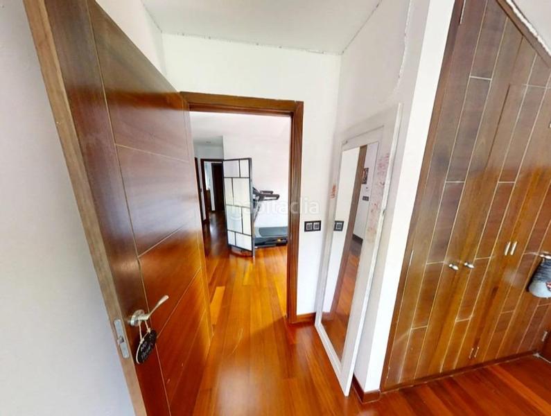 Foto 0bf8304b-e113-4b20-bcf5-43de8af68a3c. Alquiler chalet sarandones en Abegondo