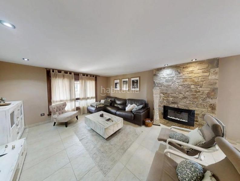 Foto 20d4b8d2-38f7-40f1-a1e8-8278bb4b098a. Alquiler chalet sarandones en Abegondo