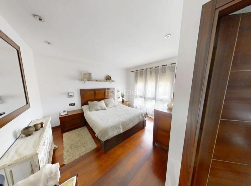 Foto b7297d50-5b90-46c9-8d68-234cd6f8e77e. Alquiler chalet sarandones en Abegondo