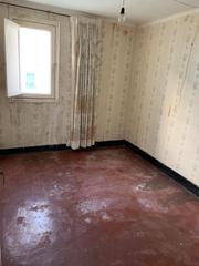 Pis  Calle de la aciñeira. Se vende piso para reformar