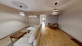 Location Appartement  Avenida de navarra. Piso con dos terrazas