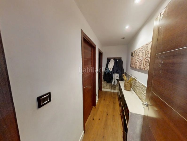 Foto cbbae7d0-3b01-4655-ae5b-23d1a4c7a64b. Chalet en calle malaga 4 sarandones en Abegondo