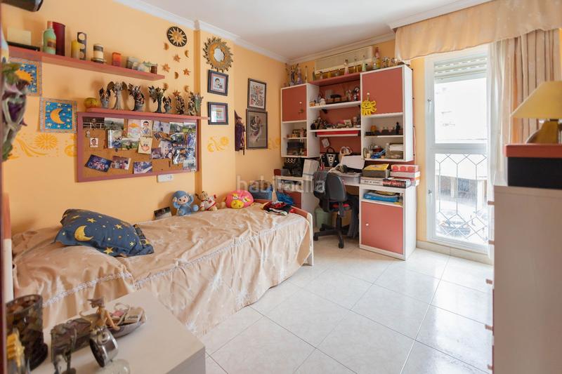 Foto 8b231b90-55c3-445d-9c09-a8a55527fa7b. Casa chalet adosado con piscina y jardin privado en Melilla