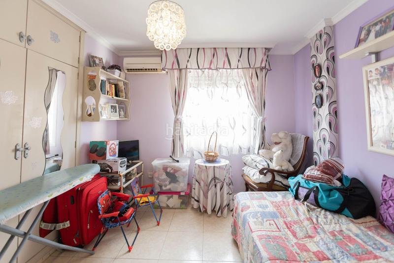Foto 909f4e2d-dc7a-4841-9152-194b1e87a379. Casa chalet adosado con piscina y jardin privado en Melilla