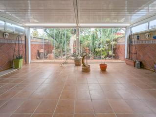 Casa a Alfonso XIII. Adosado con 60m2 de patio
