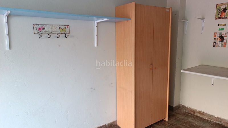 Foto 99bbce58-9ea8-48c8-a5e9-26e344bd7257. Aparcament cotxe a Hipódromo Melilla