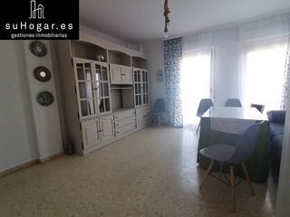 Miete Etagenwohnung in San Roque - Ronda Norte. Alquiler con muebles practicamente a estrenar