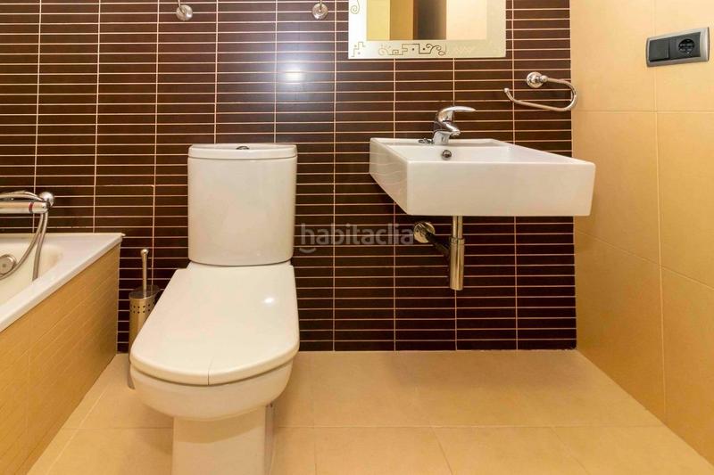 Foto 534f9e28-6762-4130-86c6-63e8909c6d33. Duplex con riscaldamento parcheggio in Maria Auxiliadora - Barriada de Llera Badajoz