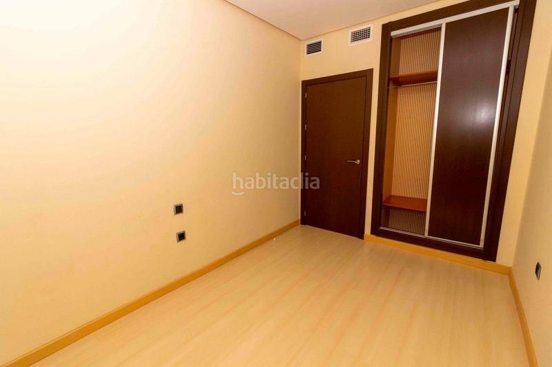 Foto e0e15392-20d6-45aa-aedb-ca554574aba7. Duplex con riscaldamento parcheggio in Maria Auxiliadora - Barriada de Llera Badajoz