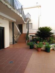 Affitto Piccolo appartamento in Casco Antiguo. Alquiler con muebles seminuevo