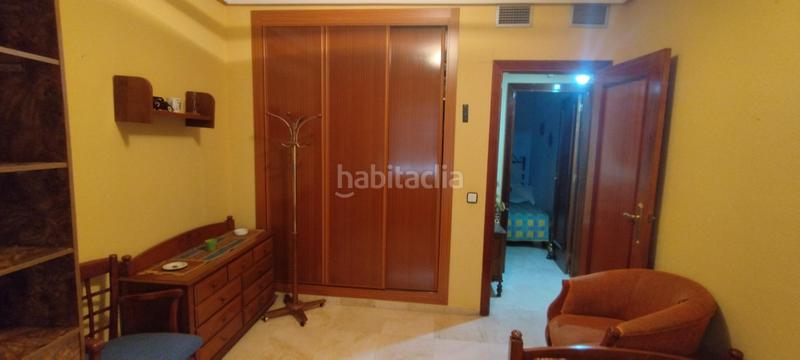 Foto a770f95c-2fd9-405f-a34e-955dc28deb60. Alquiler piso  disponible, estudiantes 202526 en Badajoz