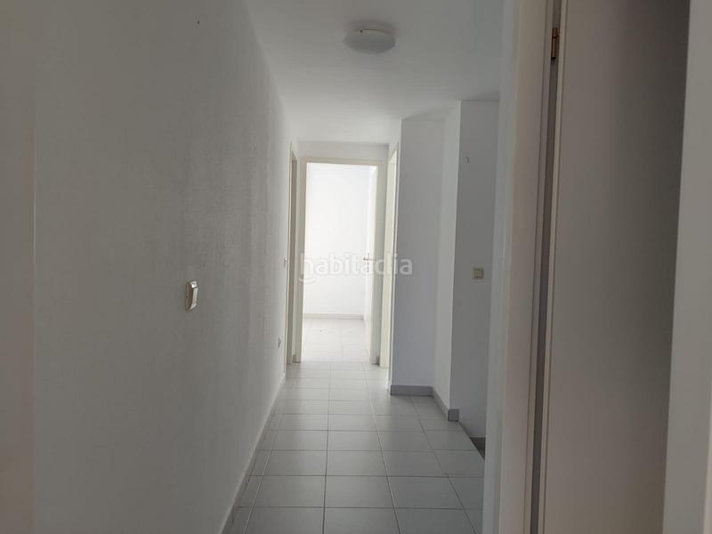 Foto a5bc453c-e88e-484e-8efb-313562a70c41. Reihenhaus mit heizung parking pool in Avenida Elvas Badajoz