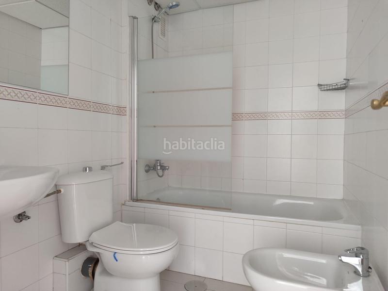 Foto cf301fc1-9a52-45a7-b954-3c0479305e9e. Reihenhaus mit heizung parking pool in Avenida Elvas Badajoz