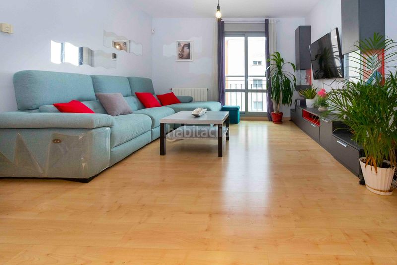 Foto e365d962-2604-4942-8420-743f2a49de90. Duplex con parcheggio in Carretera de Sevilla - Los Montitos Badajoz